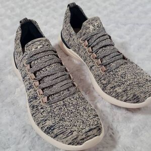 APL Athletic Propulsion Labs Women's Techloom Breeze Running Sneakers US 7.5